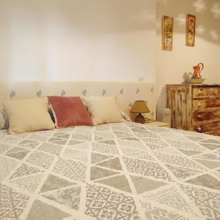 4 Bedrooms House With Enclosed Garden And Wifi At Sanlucar La Mayor Holiday home *